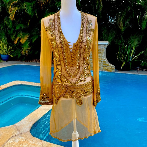 Dresses & Skirts - Stunning couture gold dress